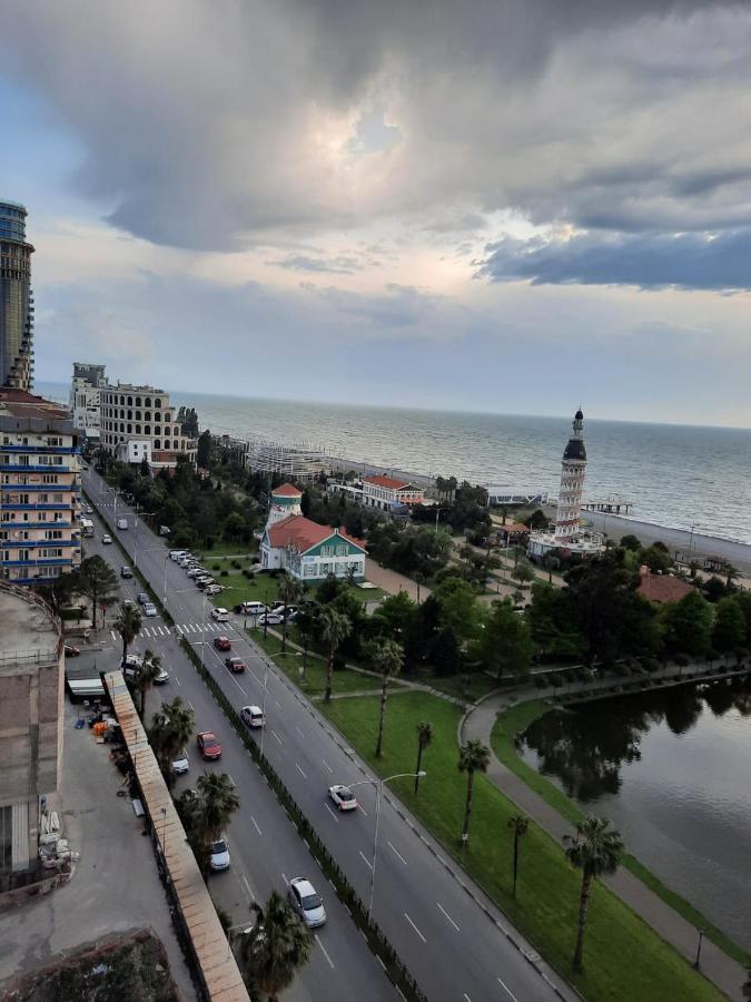 Twins Tower Orbi City Μπατούμι Εξωτερικό φωτογραφία