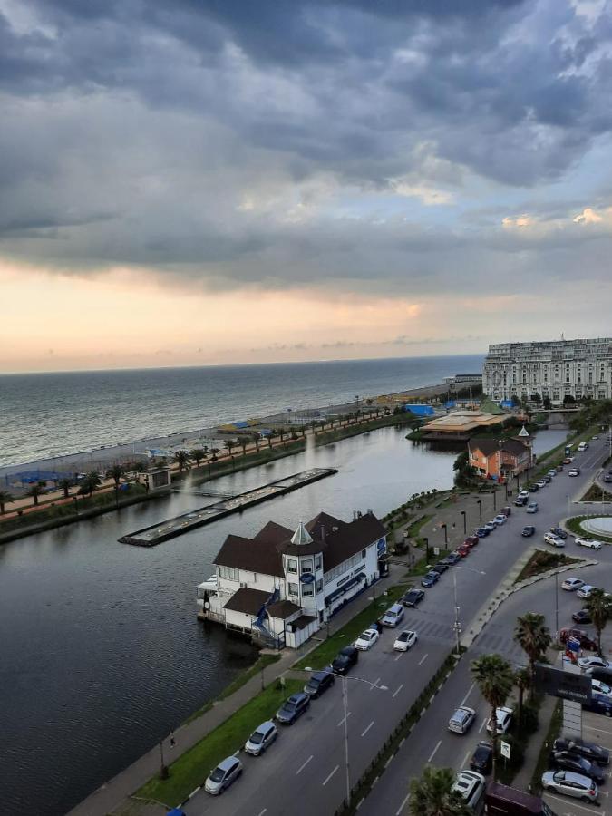 Twins Tower Orbi City Μπατούμι Εξωτερικό φωτογραφία