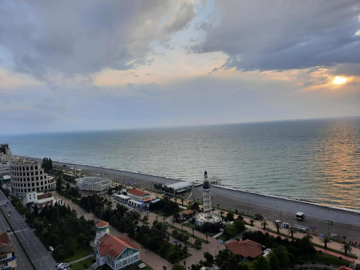 Twins Tower Orbi City Μπατούμι Εξωτερικό φωτογραφία